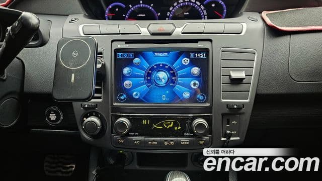 KG모빌리티(SsangYong) Korando 투리스모 4WD TX 9인승, 2017 14