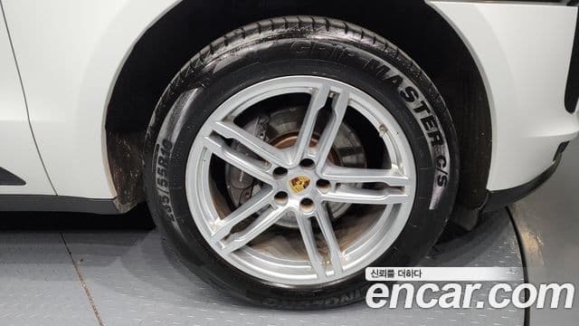 Porsche Macan 95B, 2019 все фото