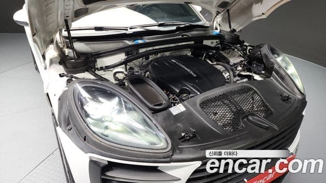 Porsche Macan 95B, 2019 6