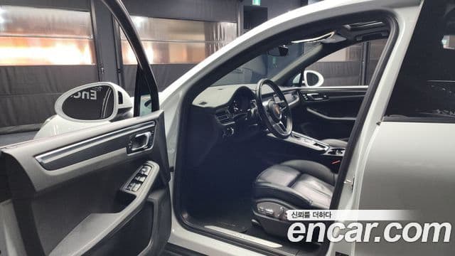 Porsche Macan 95B, 2019 10