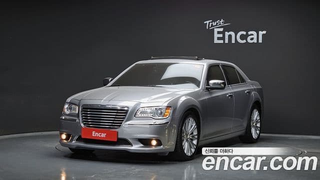 크라이슬러 The / новый New 300C, 2013 1