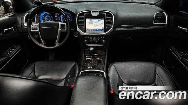 크라이슬러 The / новый New 300C, 2013 7