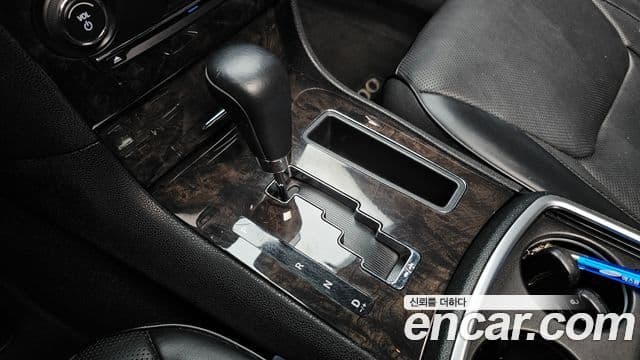 크라이슬러 The / новый New 300C, 2013 9