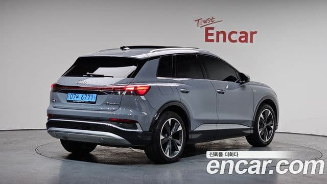 Audi Q4 e-Tron (F4) Premium, 2023 2