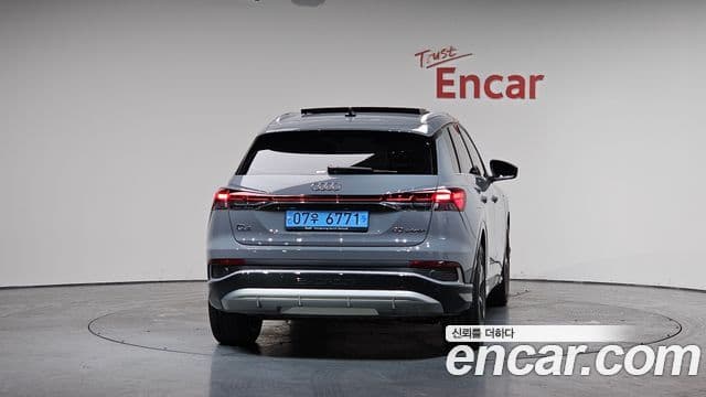 Audi Q4 e-Tron (F4) Premium, 2023 4