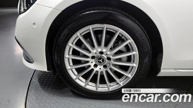 Mercedes-Benz E-класс W213 Exclusive, 2021 все фото