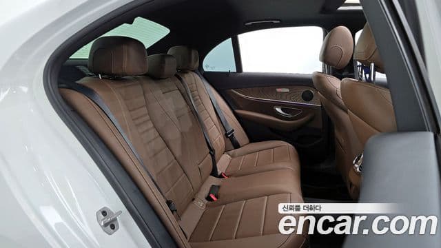 Mercedes-Benz E-класс W213 Exclusive, 2021 12