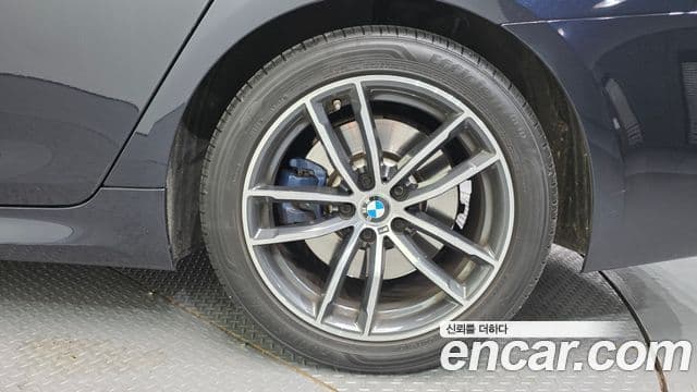 BMW 5시리즈 (G30) 523d M Sport, 2021 все фото