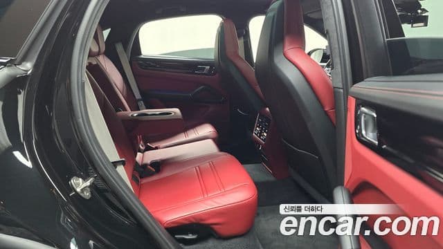 Porsche Cayenne (PO536) 3.0 купе Platinum Edition, 2023 12