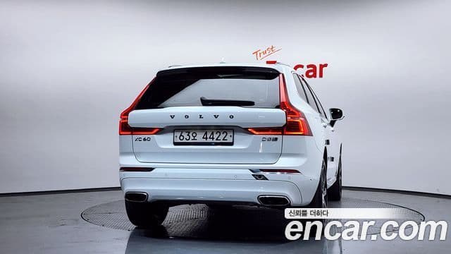 Volvo XC60 2세대 D5 Inscription, 2019 4