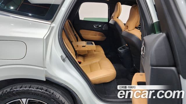 Volvo XC60 2세대 D5 Inscription, 2019 12