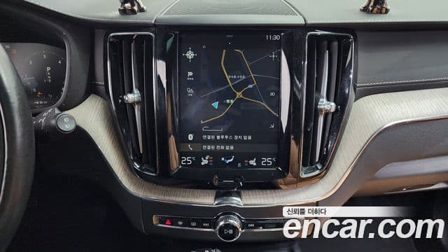 Volvo XC60 2세대 D5 Inscription, 2019 15
