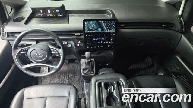 Hyundai Staria Modern, 2023 7