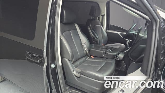 Hyundai Staria Modern, 2023 12