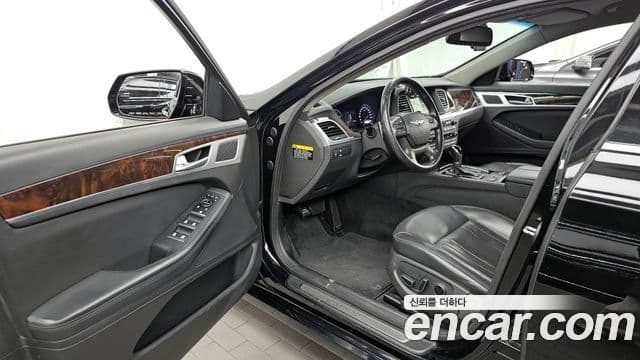 Hyundai Genesis DH Modern, 2014 10