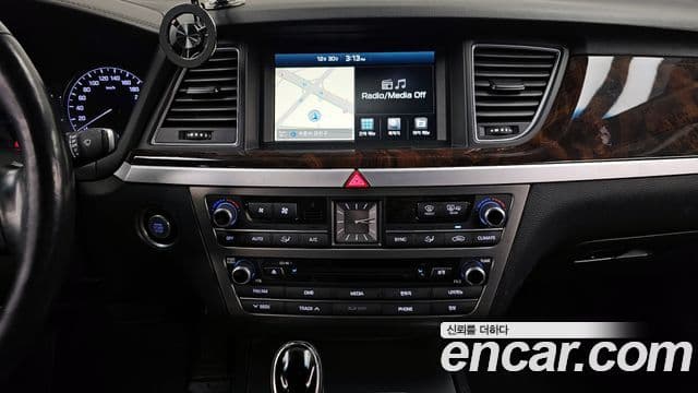 Hyundai Genesis DH Modern, 2014 16