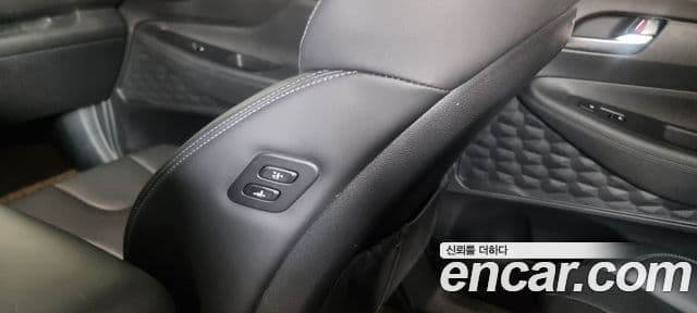 Hyundai The / новый New Santa Fe Exclusive, 2023 11