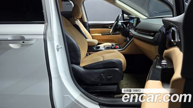 Kia Carnival 4세대 Signature, 2023 10