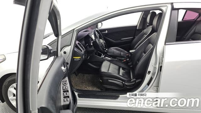 Kia The / новый New K3 Trendy, 2016 10