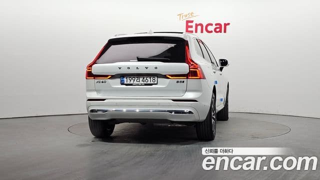 Volvo XC60 2세대 B5 Ultra Bright, 2025 4