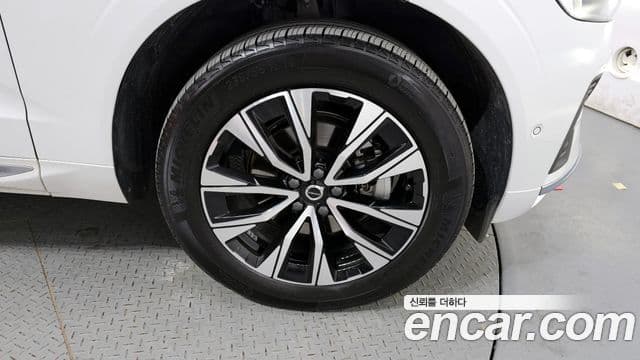 Volvo XC60 2세대 B5 Ultra Bright, 2025 все фото