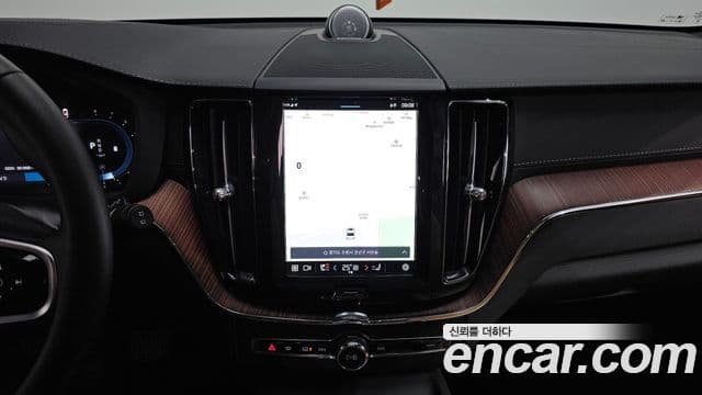 Volvo XC60 2세대 B5 Ultra Bright, 2025 14