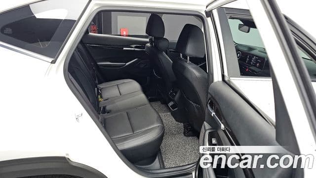 Kia The / новый New Seltos Signature, 2024 12