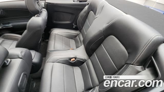 Ford Mustang GT кабриолет, 2022 12