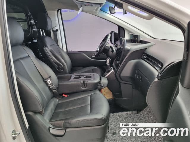 Hyundai Staria Modern, 2023 10