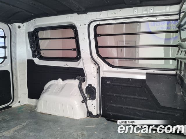 Hyundai Staria Modern, 2023 20