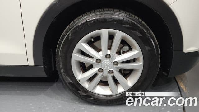 KG모빌리티(SsangYong) Tivoli Air дизель AX 2WD, 2018 все фото