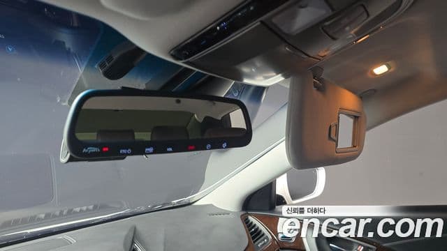 Hyundai Grandeur HG Premium, 2016 18