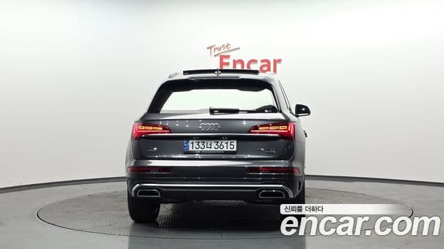 Audi Q5 (FY) Premium, 2024 4