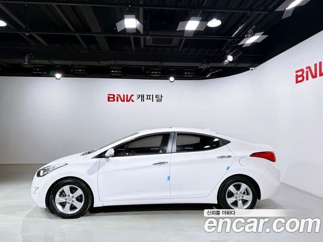 Hyundai Avante MD M16 GDI Avenue, 2013 3