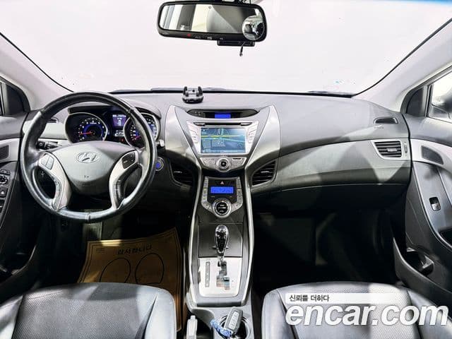 Hyundai Avante MD M16 GDI Avenue, 2013 4