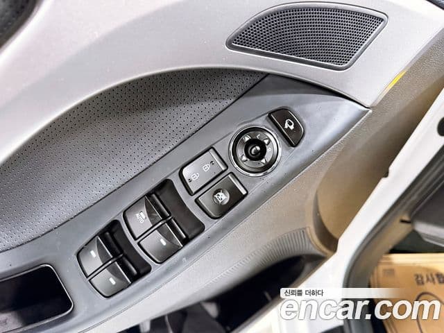 Hyundai Avante MD M16 GDI Avenue, 2013 8