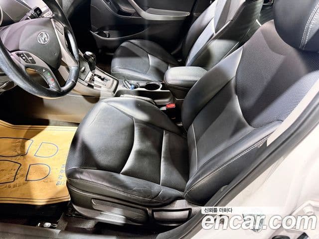 Hyundai Avante MD M16 GDI Avenue, 2013 18