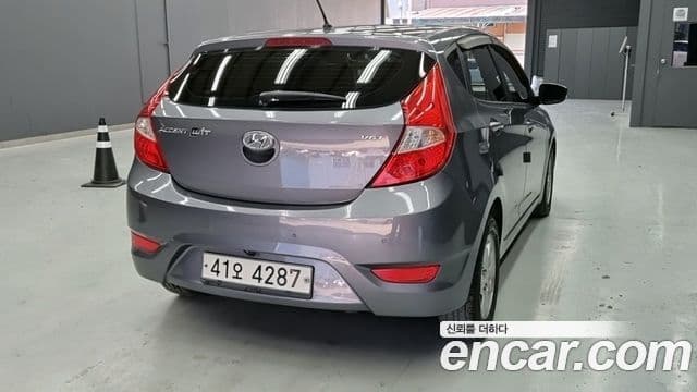 Hyundai Accent(новый кузов / новое поколение) Modern, 2015 2