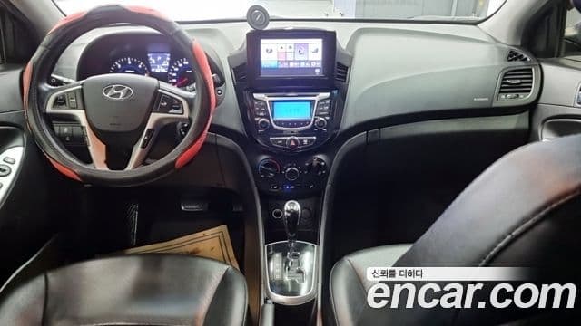 Hyundai Accent(новый кузов / новое поколение) Modern, 2015 7