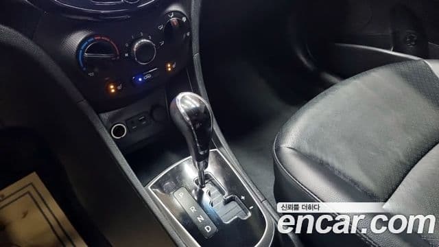 Hyundai Accent(новый кузов / новое поколение) Modern, 2015 9