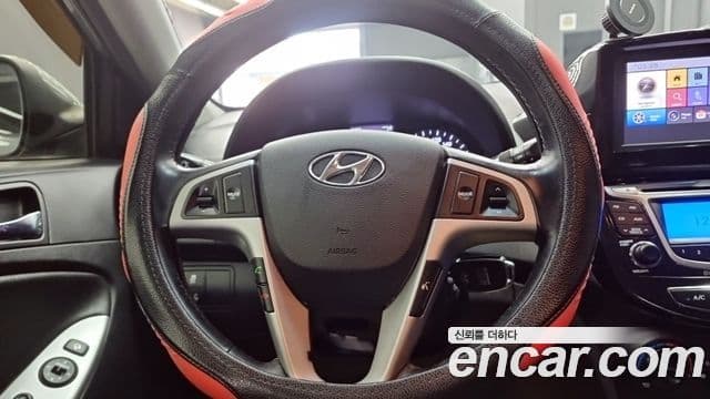 Hyundai Accent(новый кузов / новое поколение) Modern, 2015 13