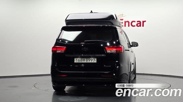 Kia All New Carnival Noblesse, 2018 4