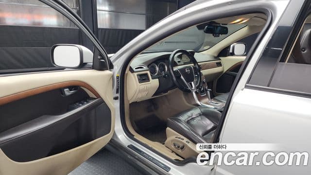 Volvo XC70 3세대, 2012 10