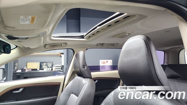 Volvo XC70 3세대, 2012 18