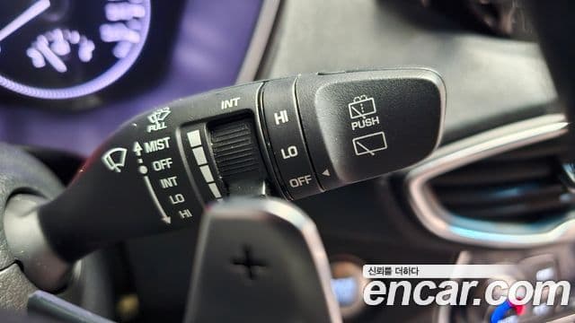 Hyundai Santa Fe TM Exclusive, 2019 17