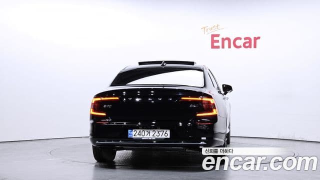 Volvo S90 B6 AWD Ultimate Bright, 2023 4