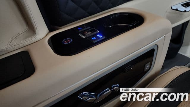 Kia Carnival 4세대 бензин 9인승 High Limousine(компания по спецнадстройкам), 2021 18