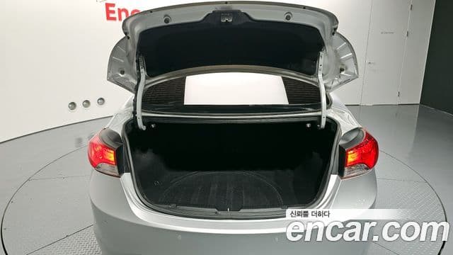 Hyundai Avante MD Premier, 2011 20