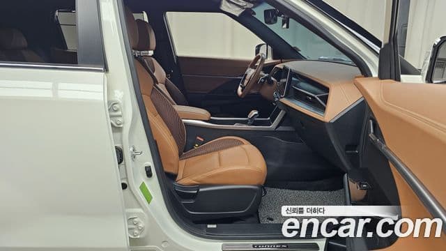 KG모빌리티(SsangYong) Torres T7, 2023 11