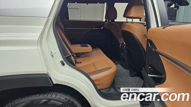 KG모빌리티(SsangYong) Torres T7, 2023 12